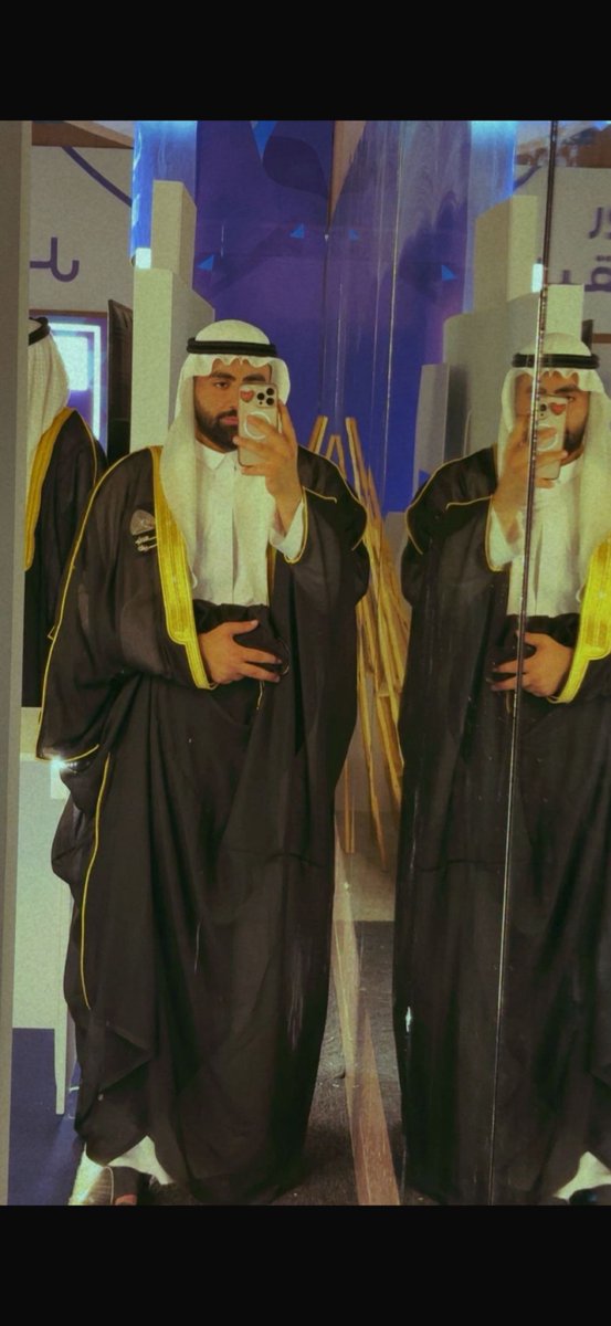 mmdkrdy9's tweet photo. رسميا أنا خريج قسم الفيزياء في حفل المتميزين
يارب لك الحمد وكانت من أمتع سنين حياتي 🎓🎓❤️ https://t.co/yV4s4BAUiR