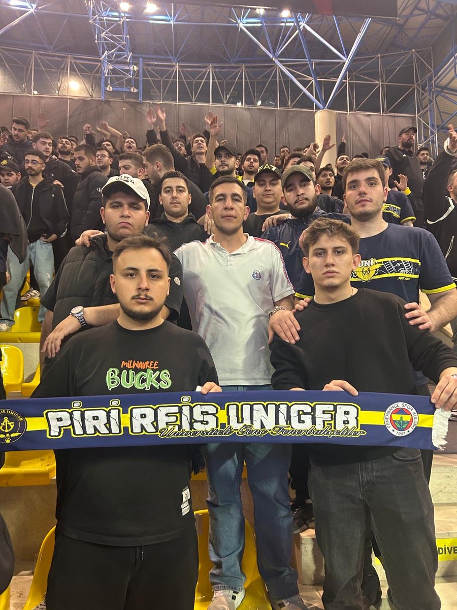 HEP PEŞİNDEN, İZ SÜRDÜK YOL BİLMEDEN

FENERBAHÇE’MİZİ Eskişehirde yanlız bırakmadık

#UNIGFB