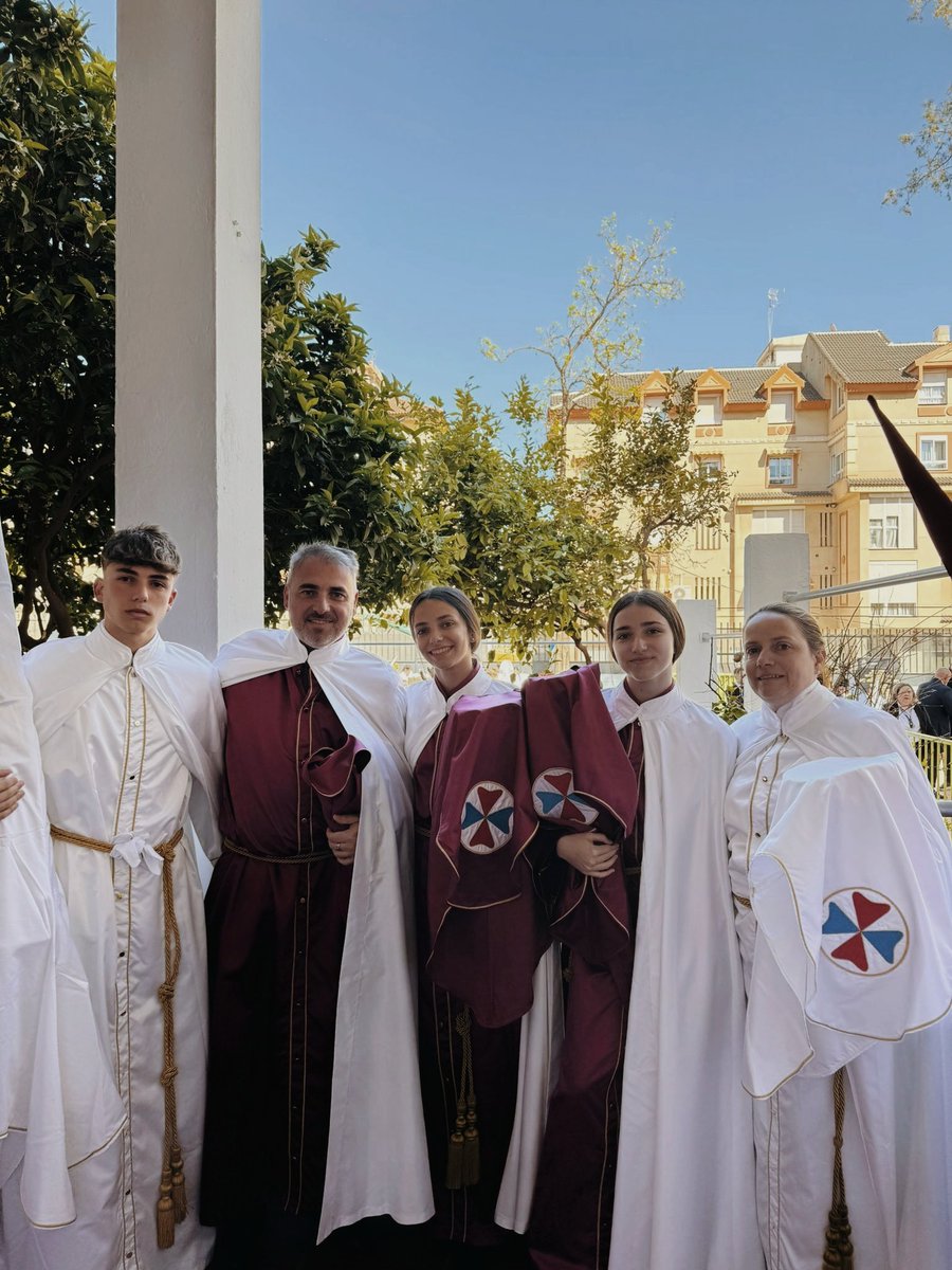 alopalv6's tweet photo. A mí dejadme siempre así, 
en La Trinidad https://t.co/aQH875i6wj