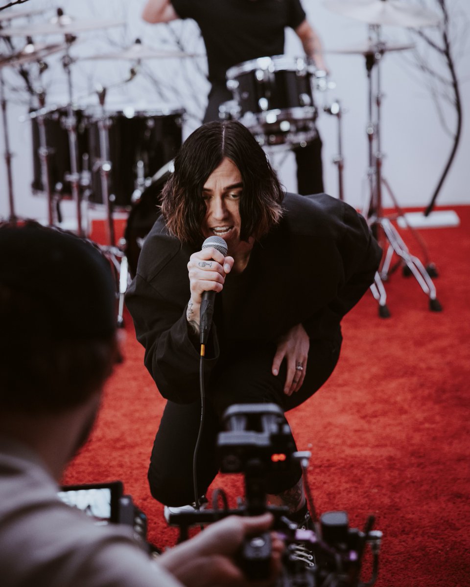 Sleeping With Sirens tweet media