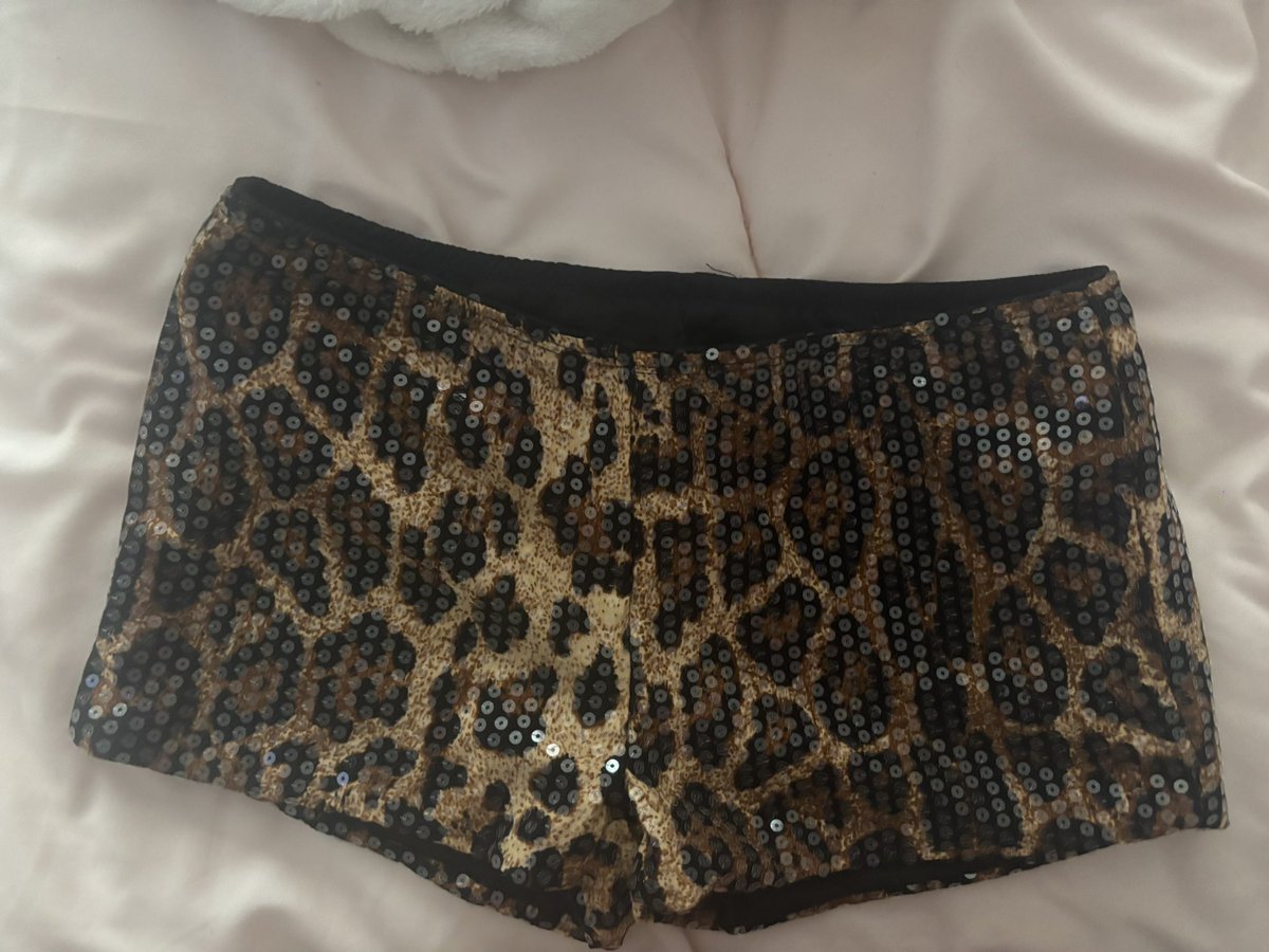 nomi 𝜗ৎ tweet media