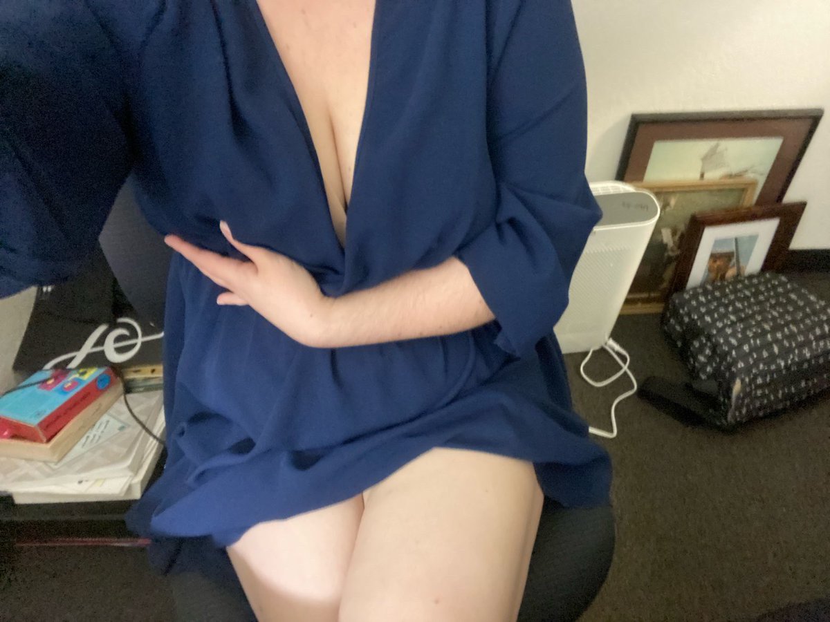 KnapKitten's tweet photo. Trying get through the workday like…
#playatwork #hornywomen #onlyfans #femalesub #sexynerds #bdsm #kinkywomen #fetish #prettypussy #upskirt #bigtits https://t.co/jziZtLBxod