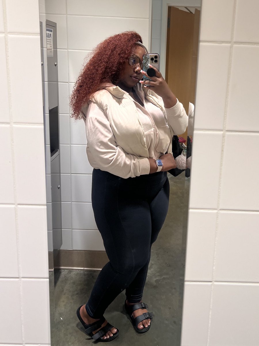 NeeNeePrettyAssᥫ᭡ tweet media