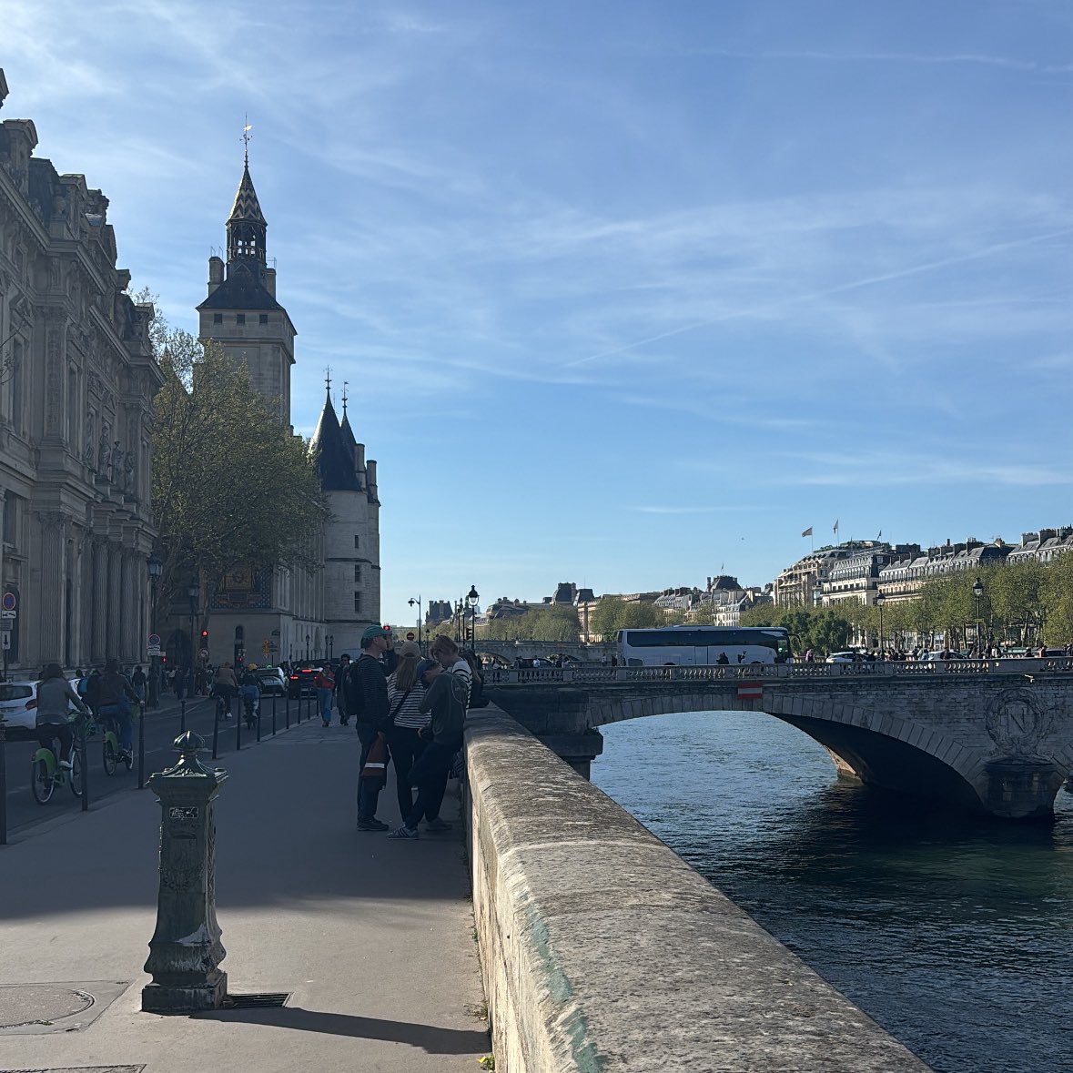 𝘩𝑎𝑛𝑎 🐰 tweet media