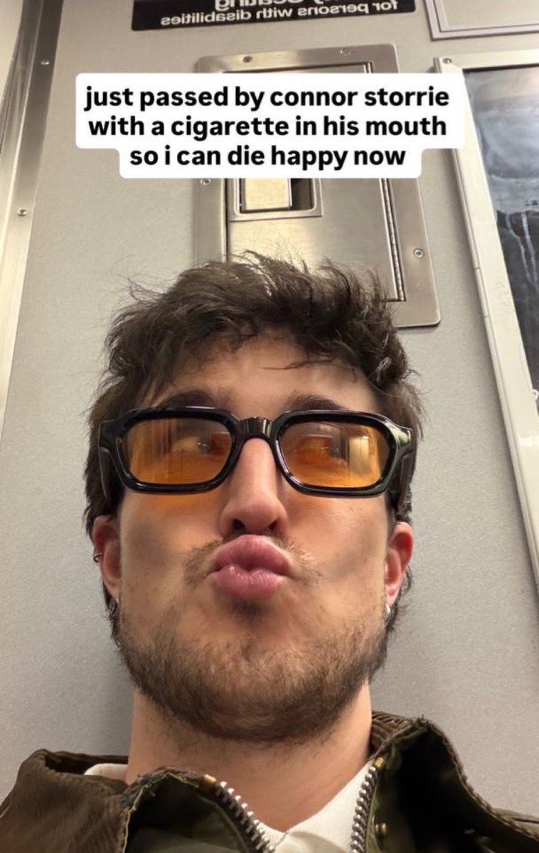 e r i n 💋 tweet media