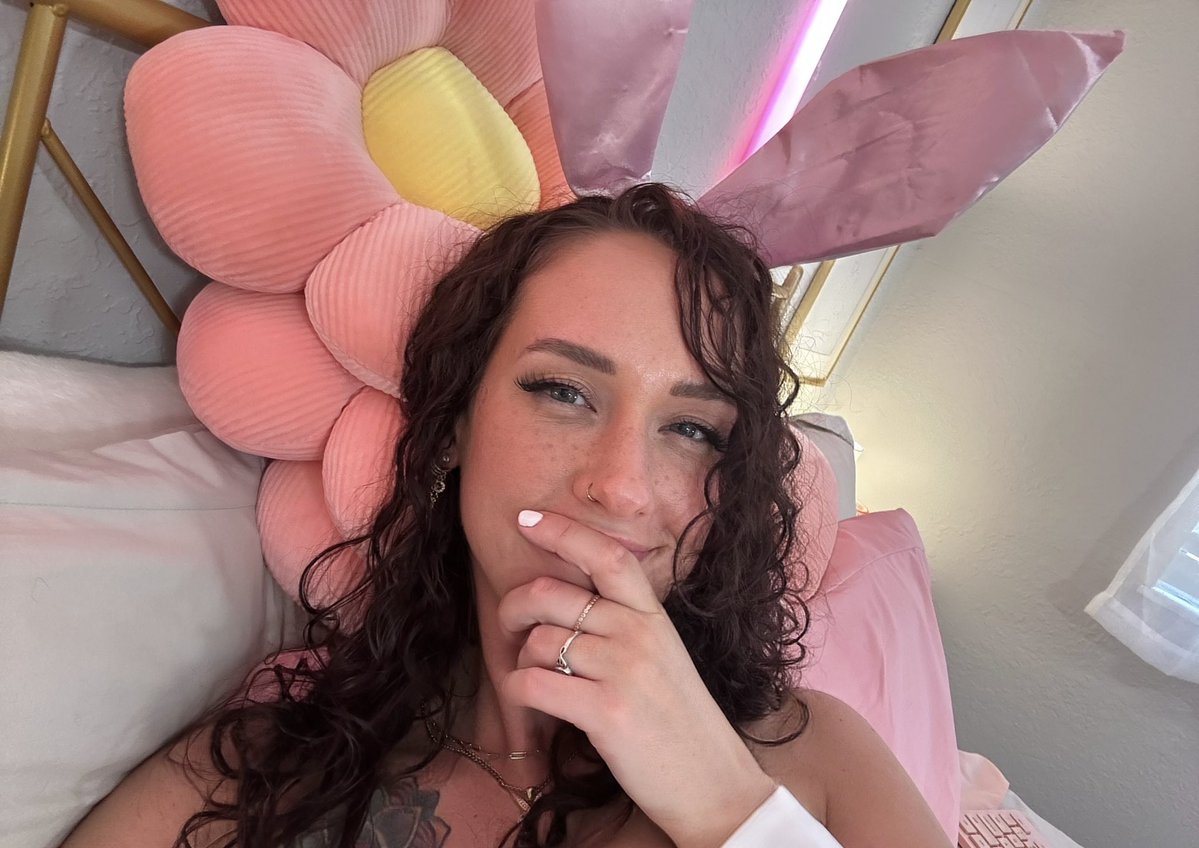 Taylor Pink 🎀 tweet media