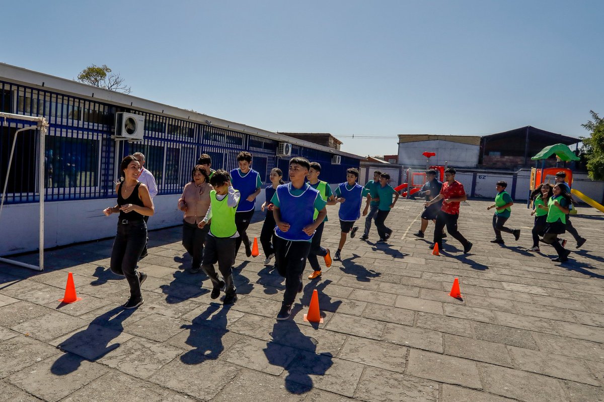 Ministerio de Educación tweet media