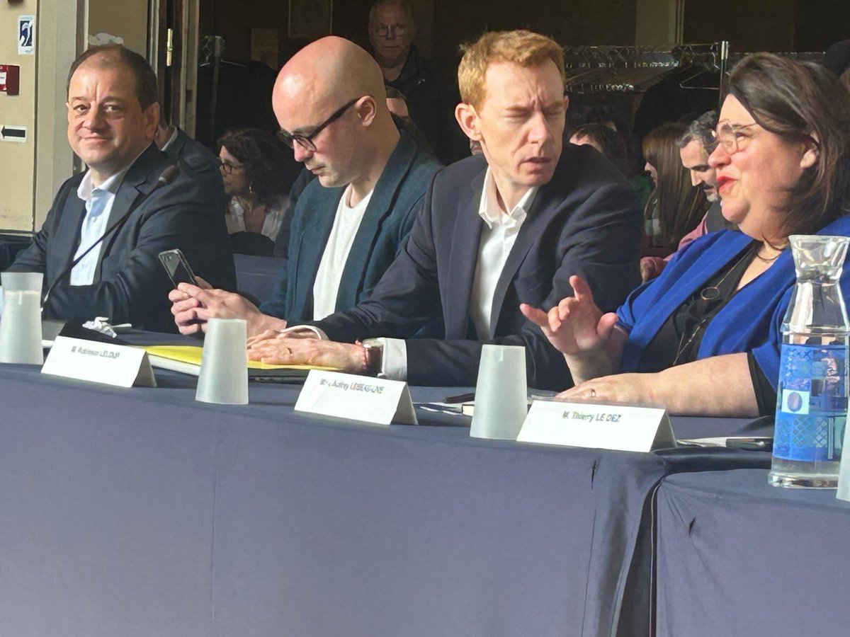 nmansier's tweet photo. Aujourd'hui, premier conseil du 14e arrondissement comme nouvel élu.
Je poursuis mon engagement citoyen constructif et exigeant sous une nouvelle forme.
Avec la responsabilité de porter la parole des nombreux Quatorziens qui souhaitent des changements dans l'arrondissement https://t.co/YDtXoQasfJ