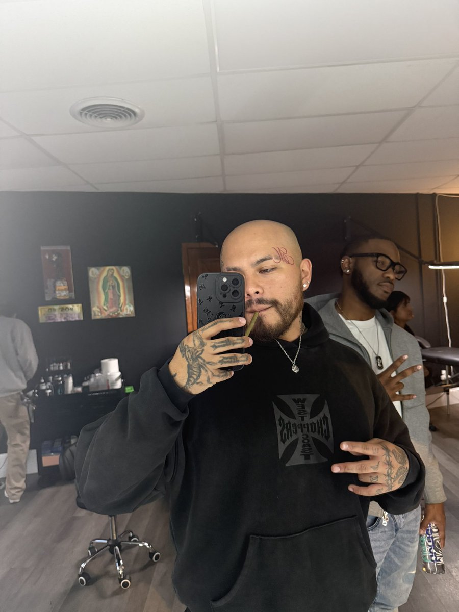 Benjamin (@medinabenn) on Twitter photo 