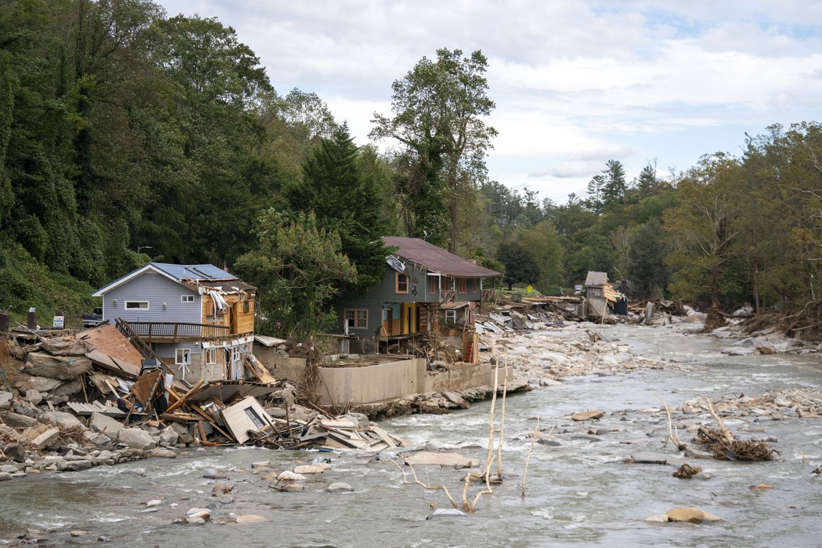 Queen_City_News's tweet image. GOOD NEWS | FEMA approves $26 million to buy out 75 flood-damaged homes in Western North Carolina #Helene #Aid #FEMA 

Details &amp;gt;&amp;gt; qcnews.com/hurricane-hele…