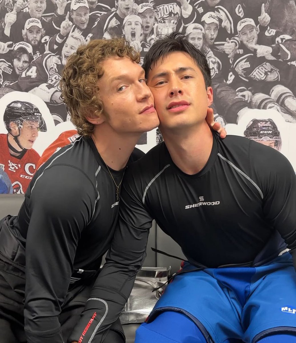 vivi⁷ 🏒 tweet media