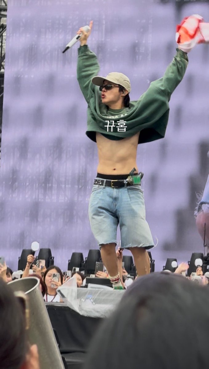 🦋JK.97 🌸𝖍𝖔𝖕𝖊💚ミ tweet media