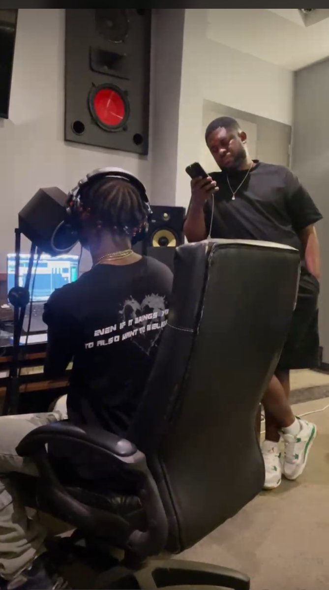 ValencyWiry tweet media