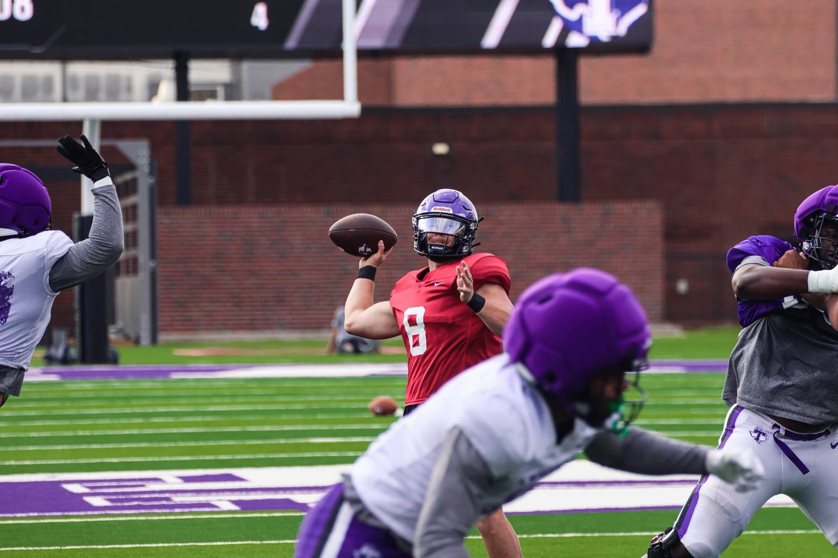TarletonFB's tweet photo. Game Week Prep 😈 https://t.co/owJRSxmo1f