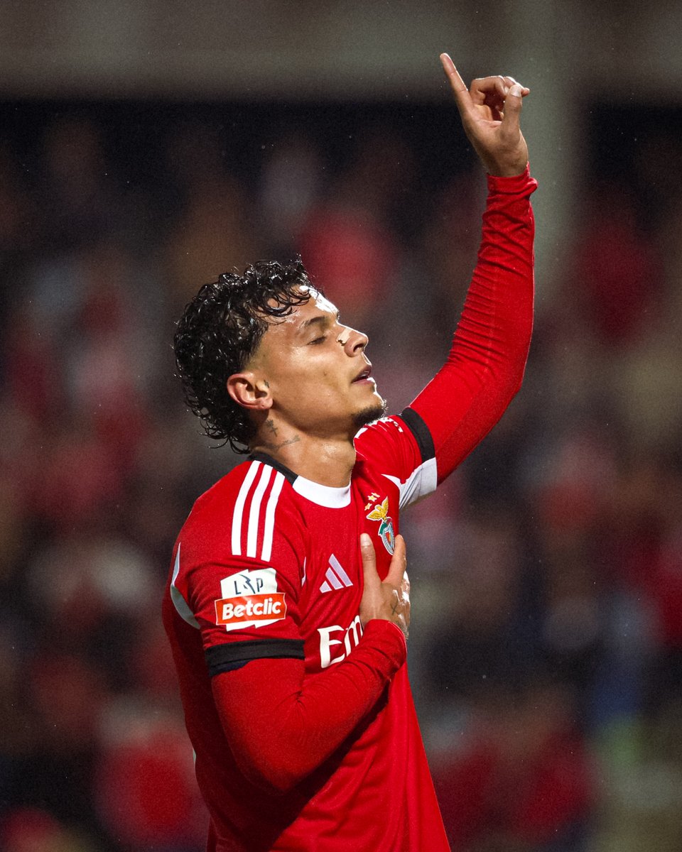 SL Benfica tweet media