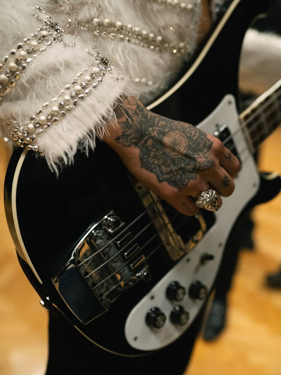 cheesecake9563's tweet image. BASSIST CHRISTIAN YU #DPRIAN 

📸 kiddweeks — Apr 6, 2026 update