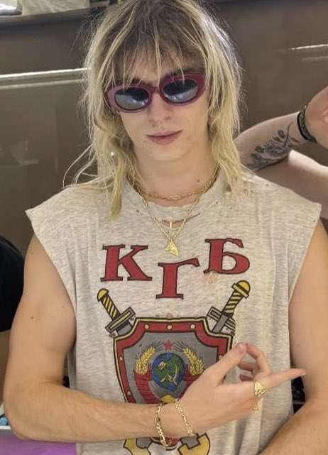 Eli 💋✚݁ ˖Ი𐑼⋆ 🥞APE 26 ᐠ( ᐢ ᵕ ᐢ )ᐟ tweet media