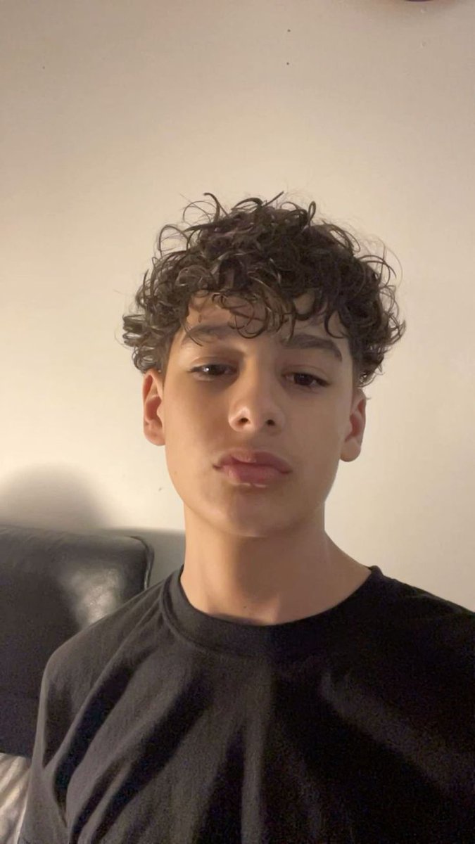 Harper SmithX tweet media