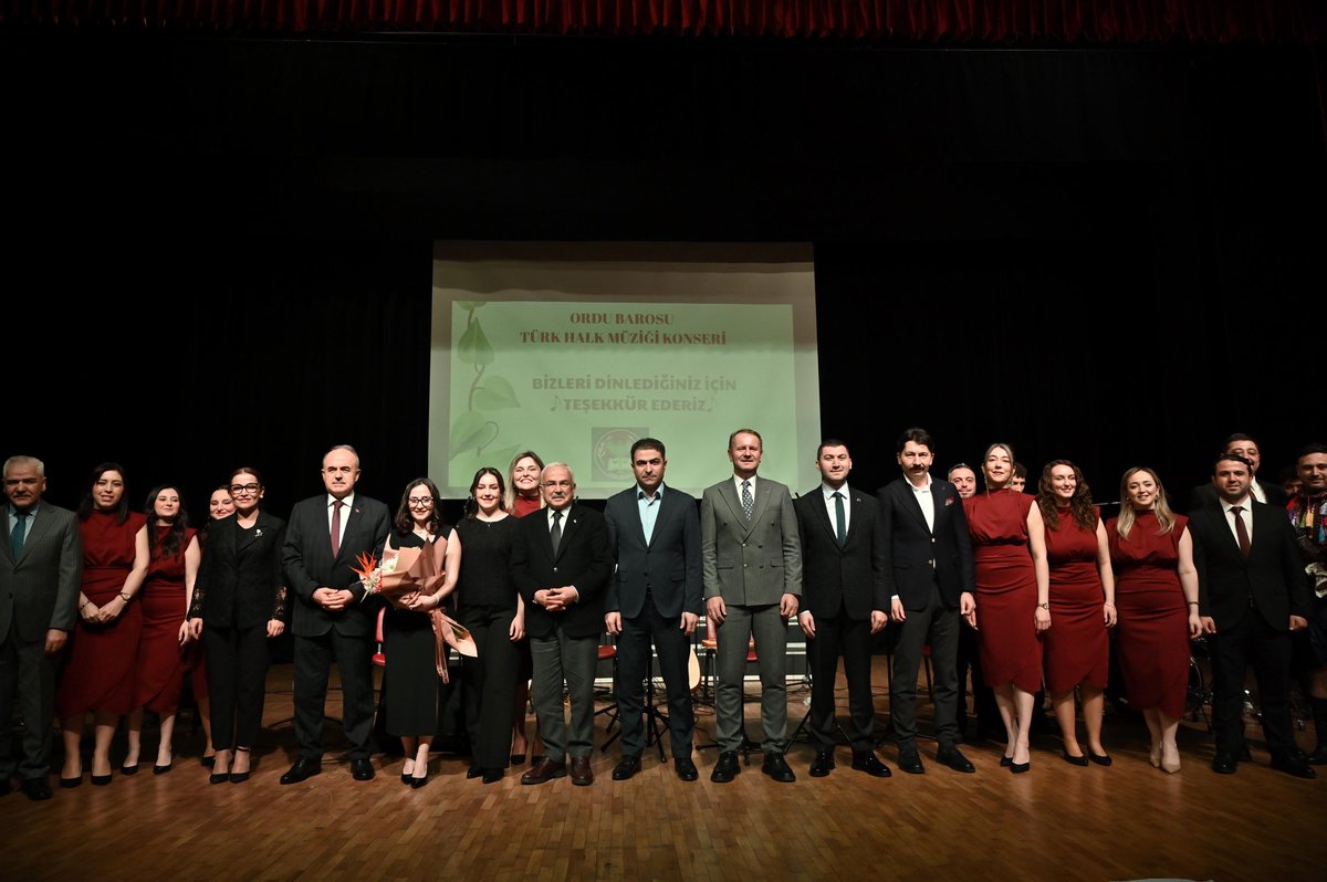 OrduBaro's tweet photo. Baromuz avukatlarından oluşan Müzik Topluluğumuzla, Yağmur Dilay HEKİM yönetiminde, Türk Halk Müziği konserimizi müzikseverlerle buluşturduk.Konserimizde teşrifleri ile bizleri onurlandıran müziksever misafirlerimize teşekkür eder, saygılarımızı sunarız. https://t.co/Ac34zH8jMH