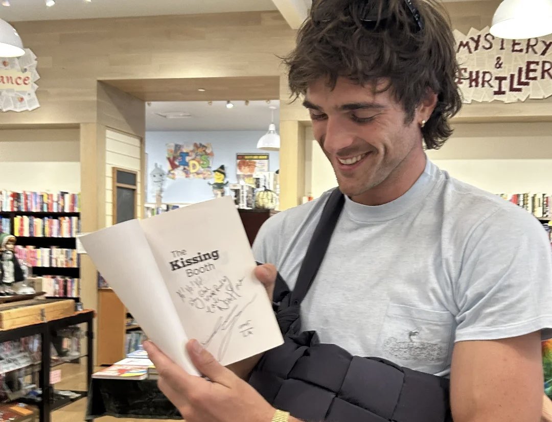 aileen ❦ tweet media