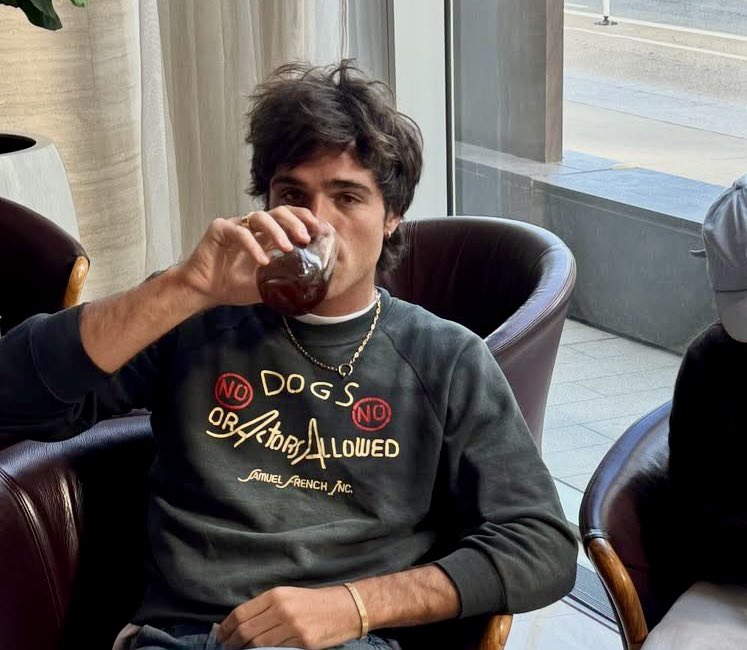 aileen ❦ tweet media