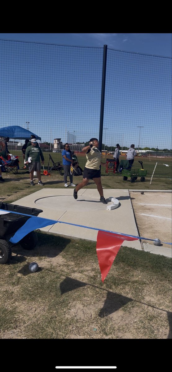 Cy-Falls Track tweet media