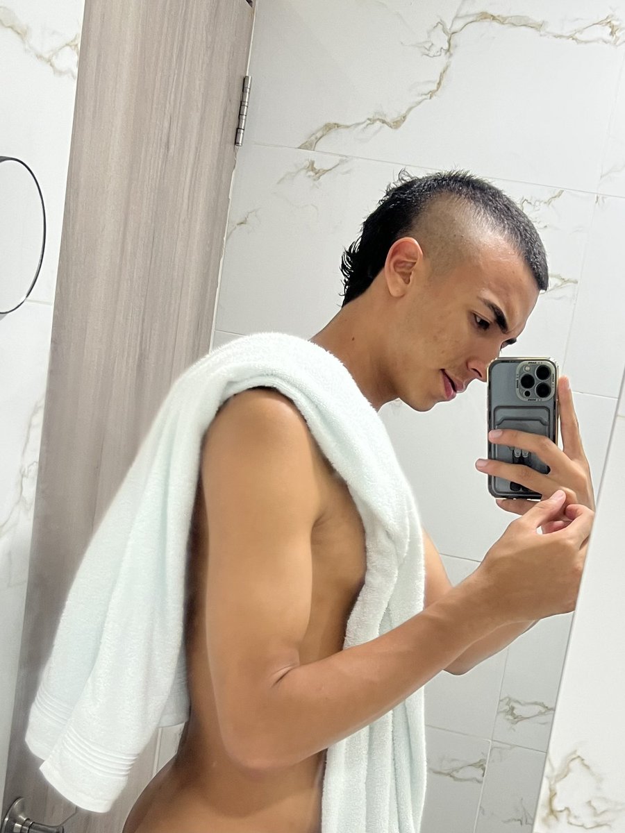 💆🏽‍♂️