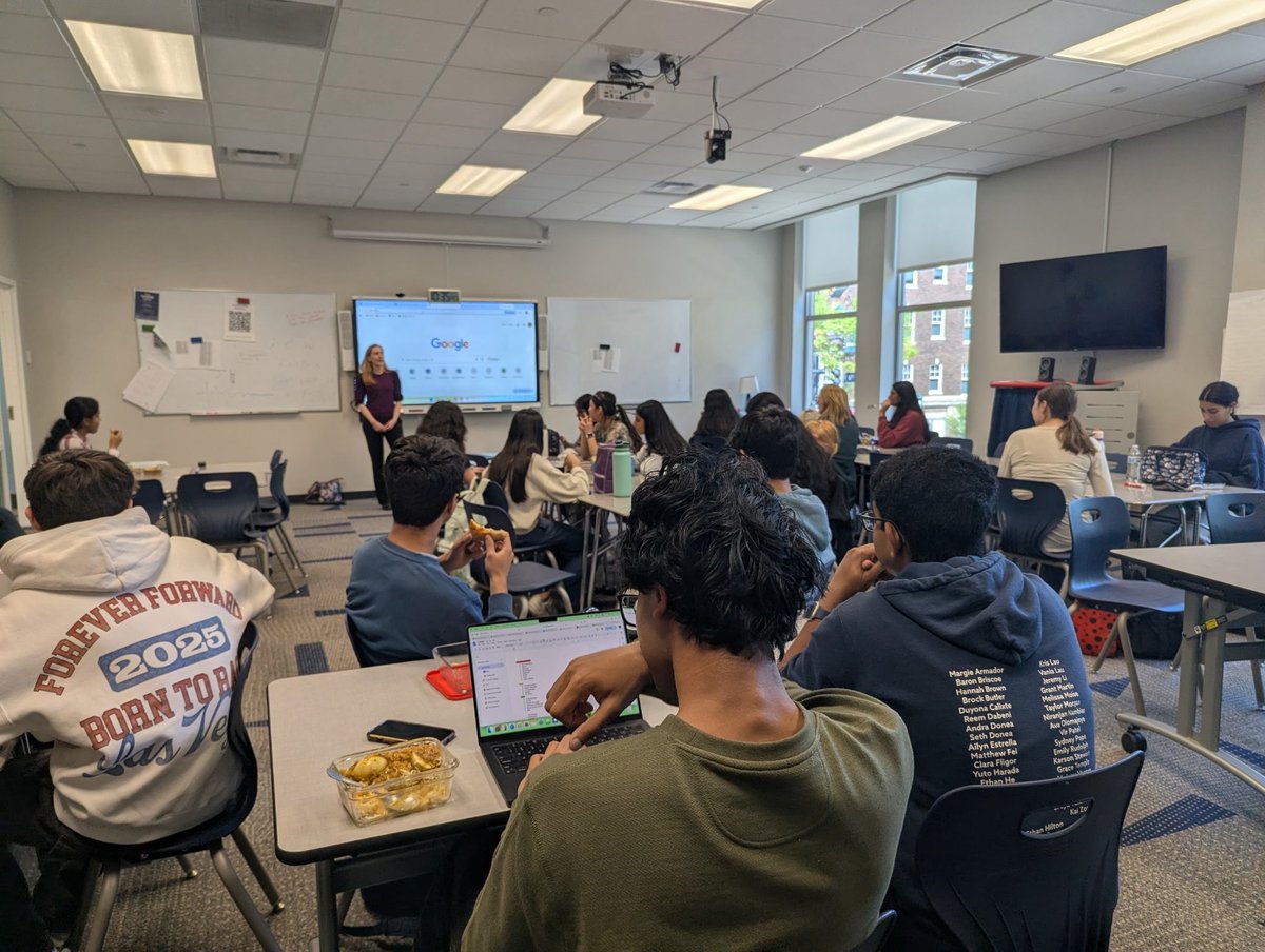 Signature School tweet media