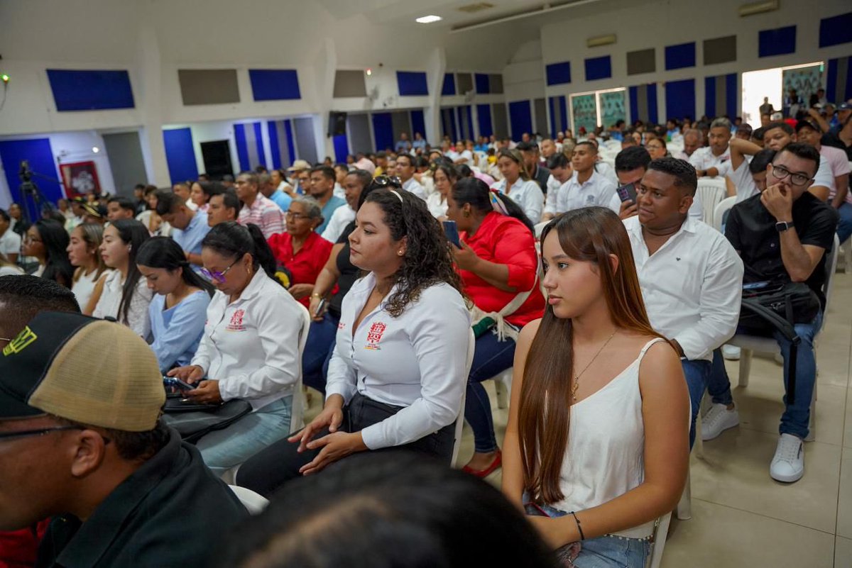 MinEducación tweet media