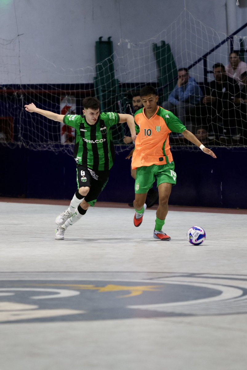 Futsal Nueva Chicago tweet media