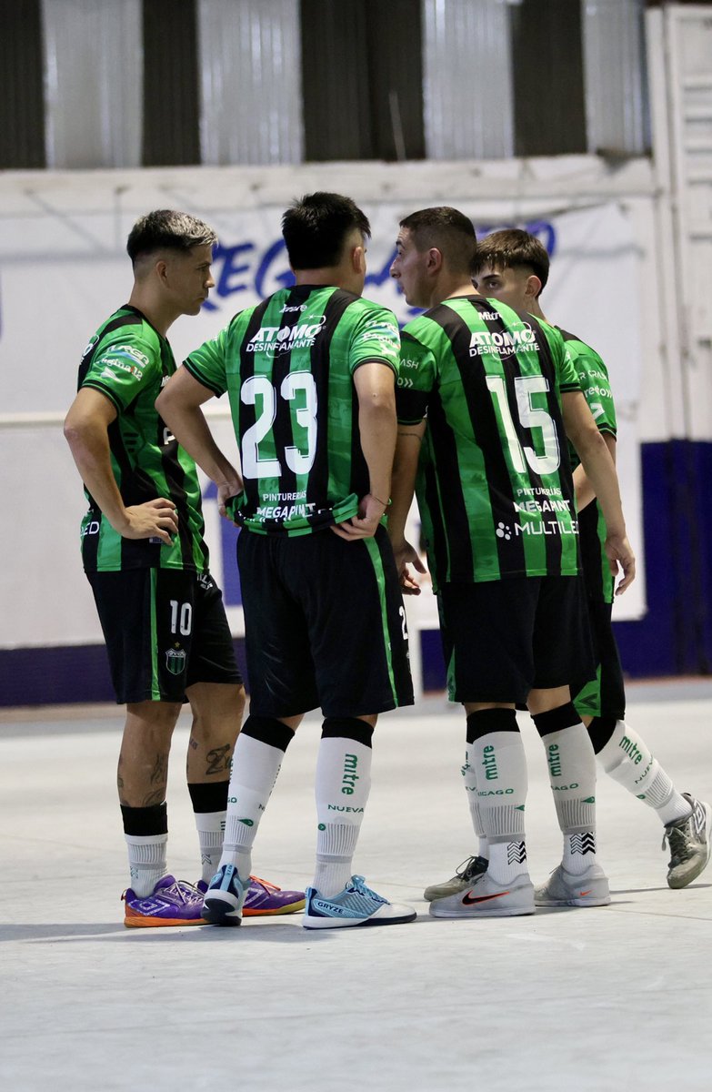 Futsal Nueva Chicago tweet media