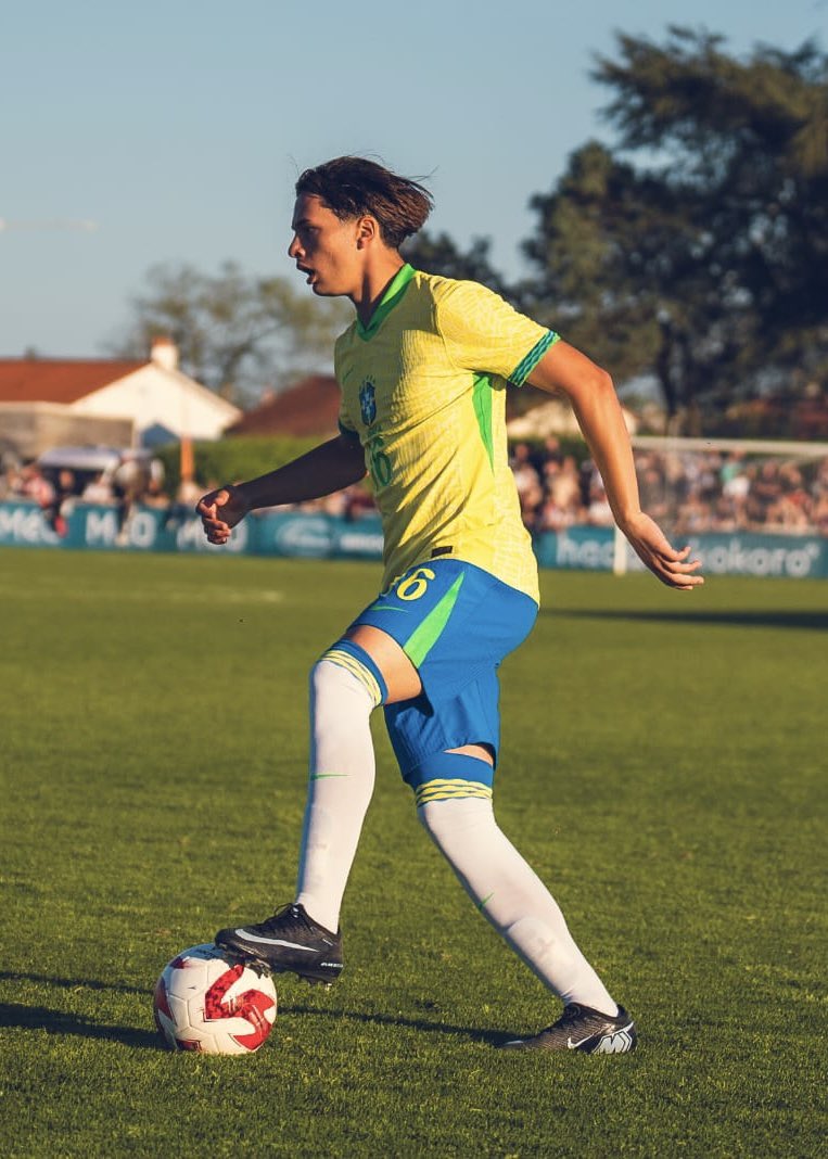 Galo na Base tweet media