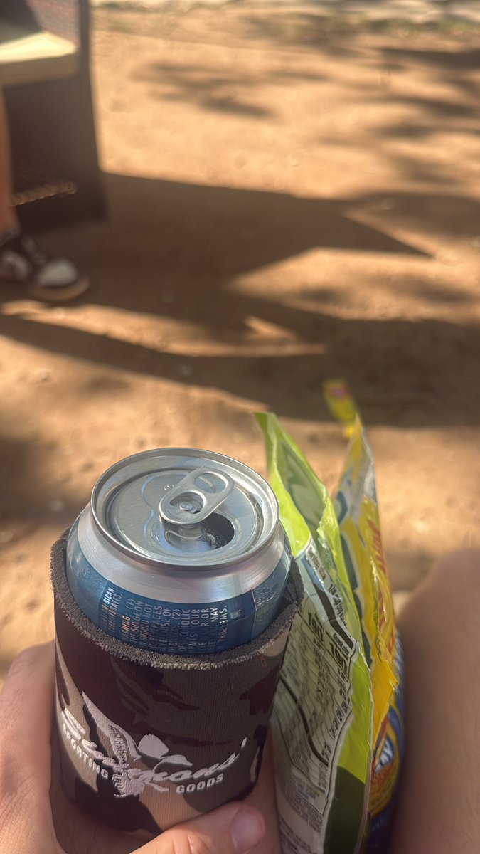 RickKingofbag's tweet photo. Monday, Beer, Seeds, nothing better.
#frat #needbag #gettingtheweekstarted https://t.co/6hYS5sNXli