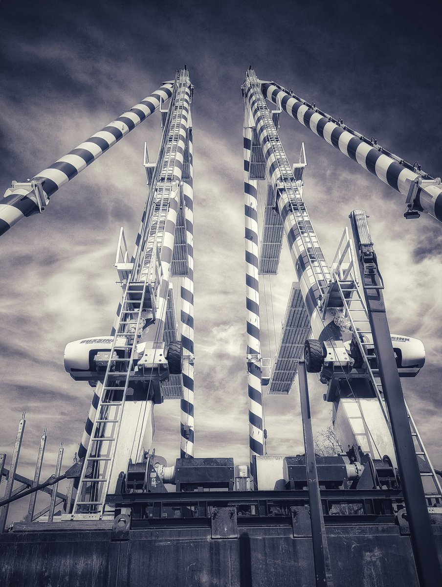 T🪐raumfahrer tweet media