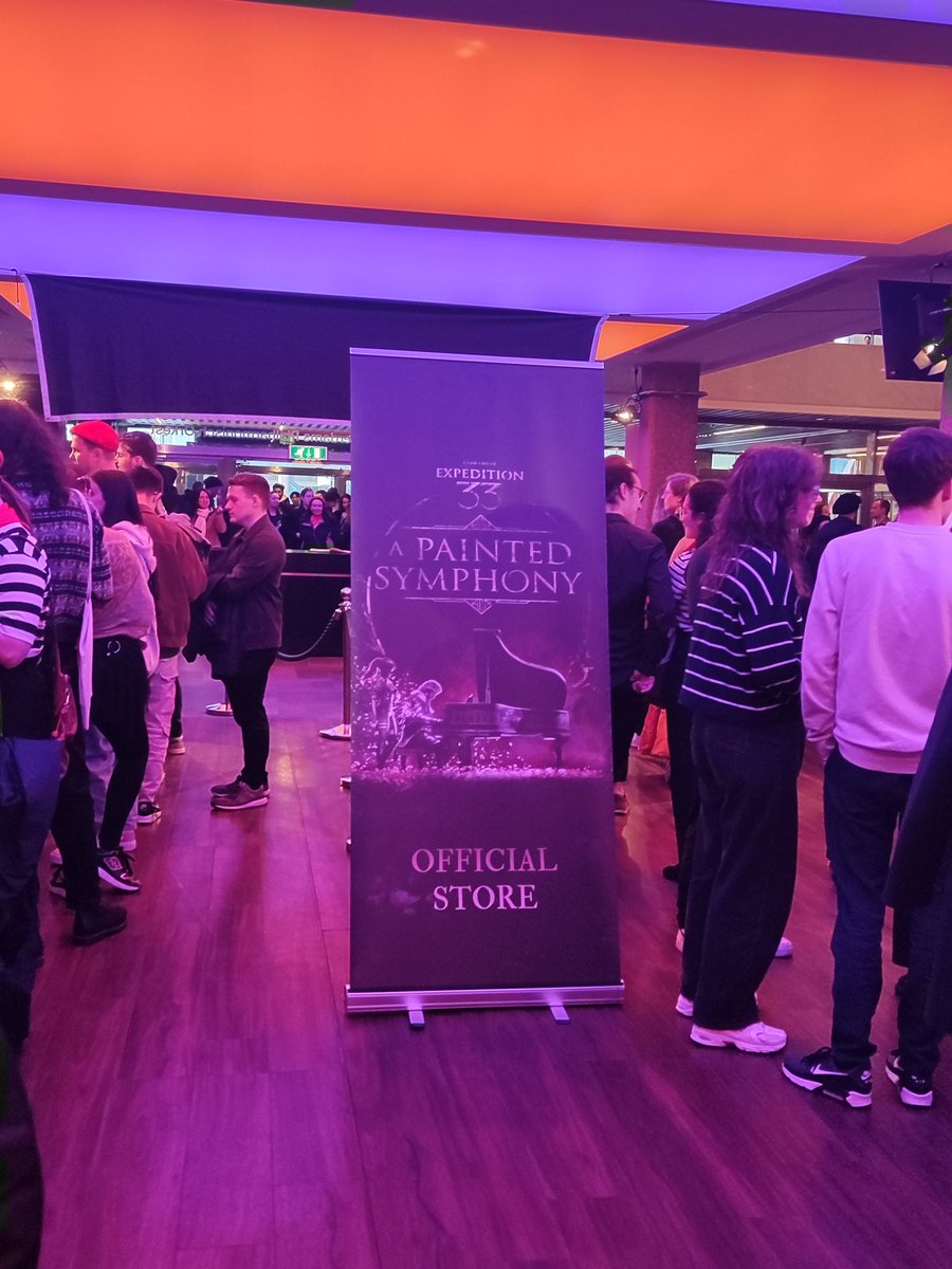 La Roxalia tweet media