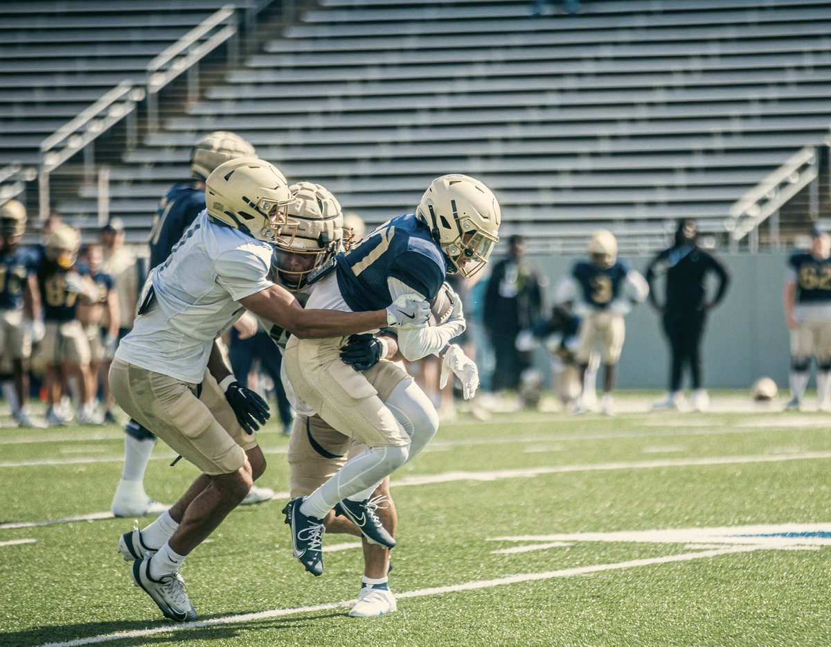 Akron Football tweet media