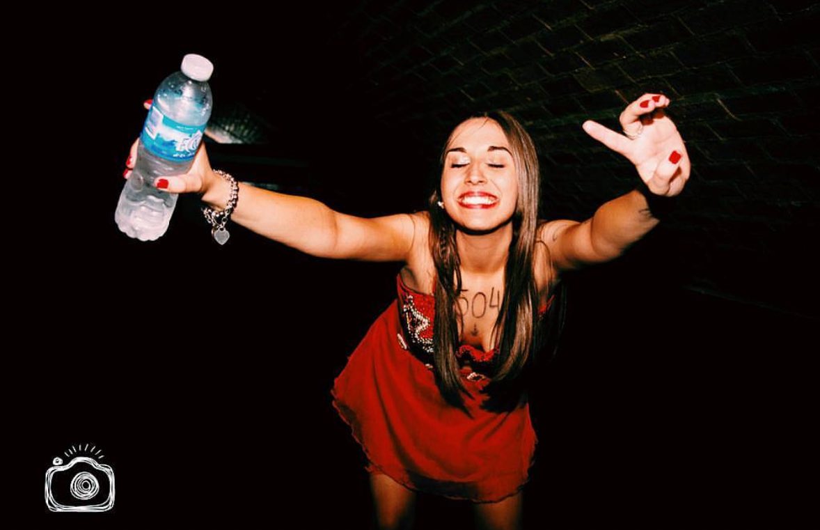 victoria tweet media