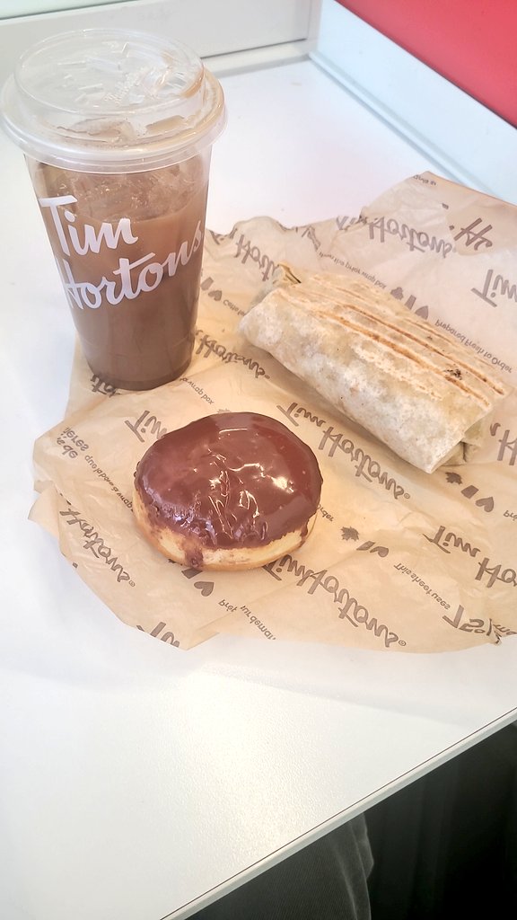 sopekookys's tweet photo. #MedEats theyre saying hes the most loyal customers to Tim's horton ever https://t.co/e88TLYJyOn