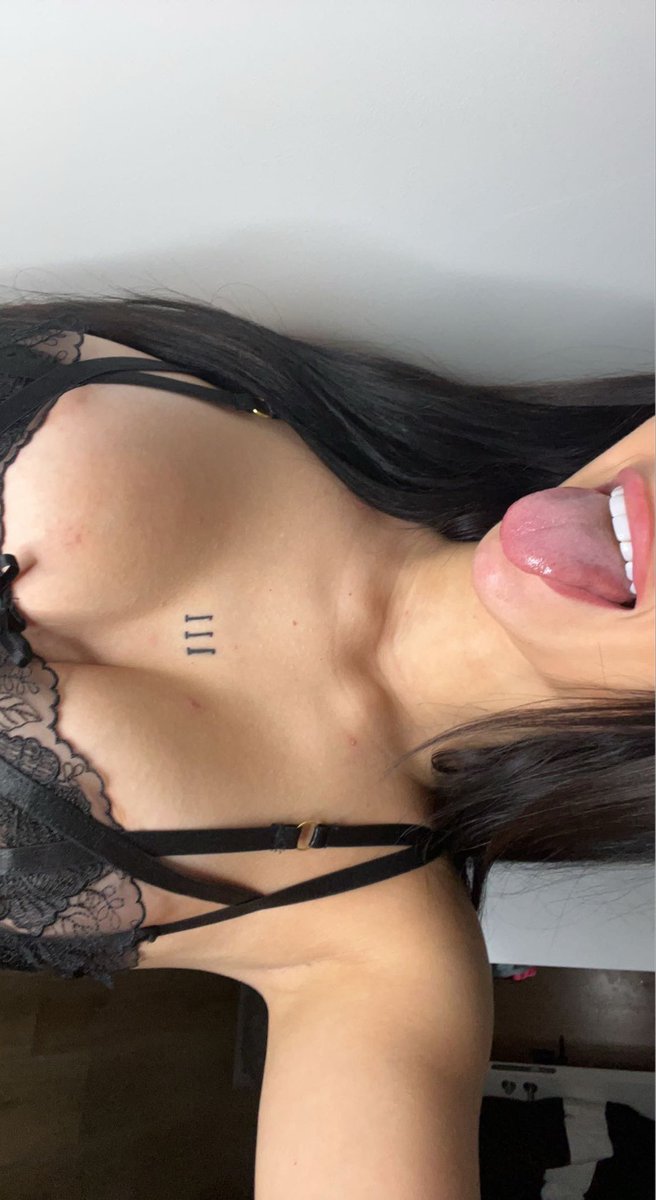 Courtney tweet media