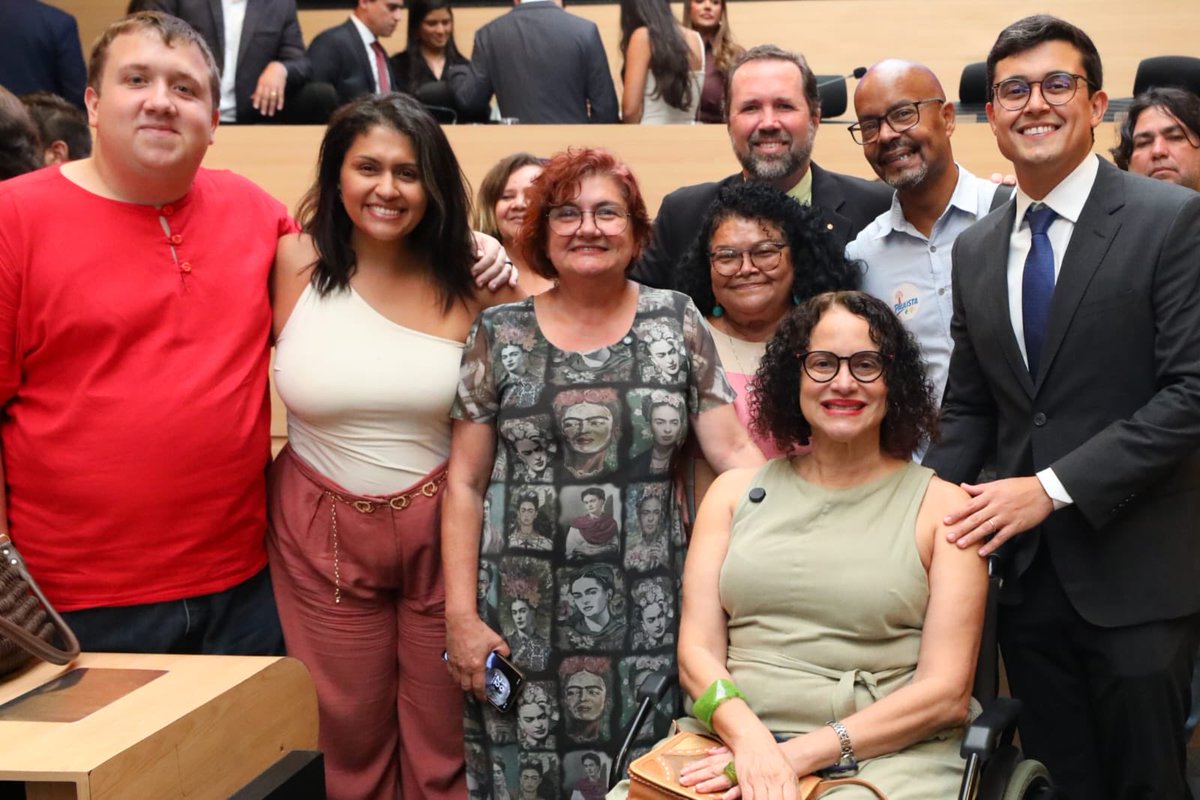 Momento histórico hoje no Recife! Com Victor Marques em sua posse como prefeito, reafirmamos a força do PCdoB na linha de frente da gestão municipal. O povo recifense pode continuar contando  com um governo dedicado e combativo!