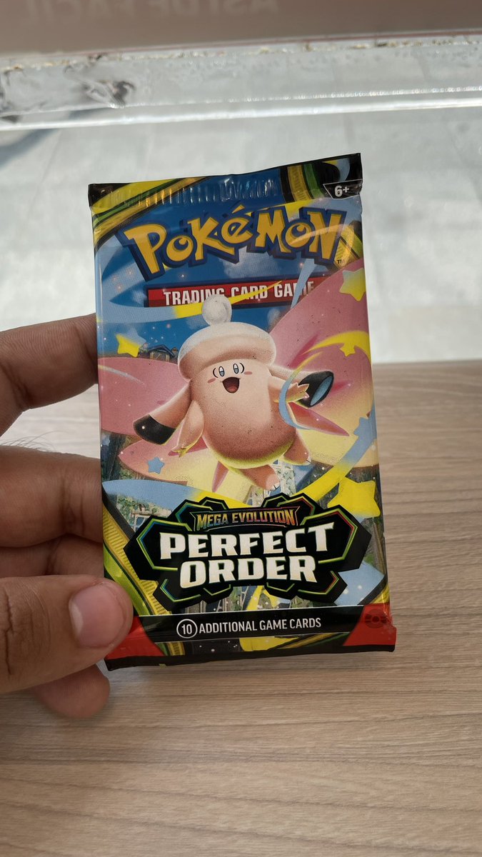aportugala's tweet photo. @trmoreto Mejor compra sobrecitos de cartas Pokemon que venden en los oxxo https://t.co/ug7IOr9wUD