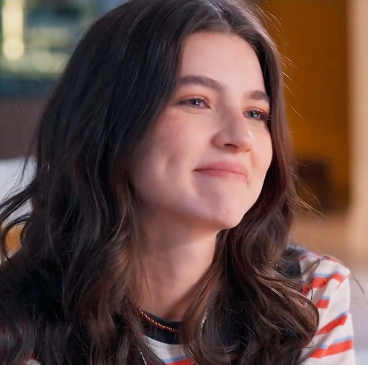 𝓐 ᥫ᭡. Ari tweet media