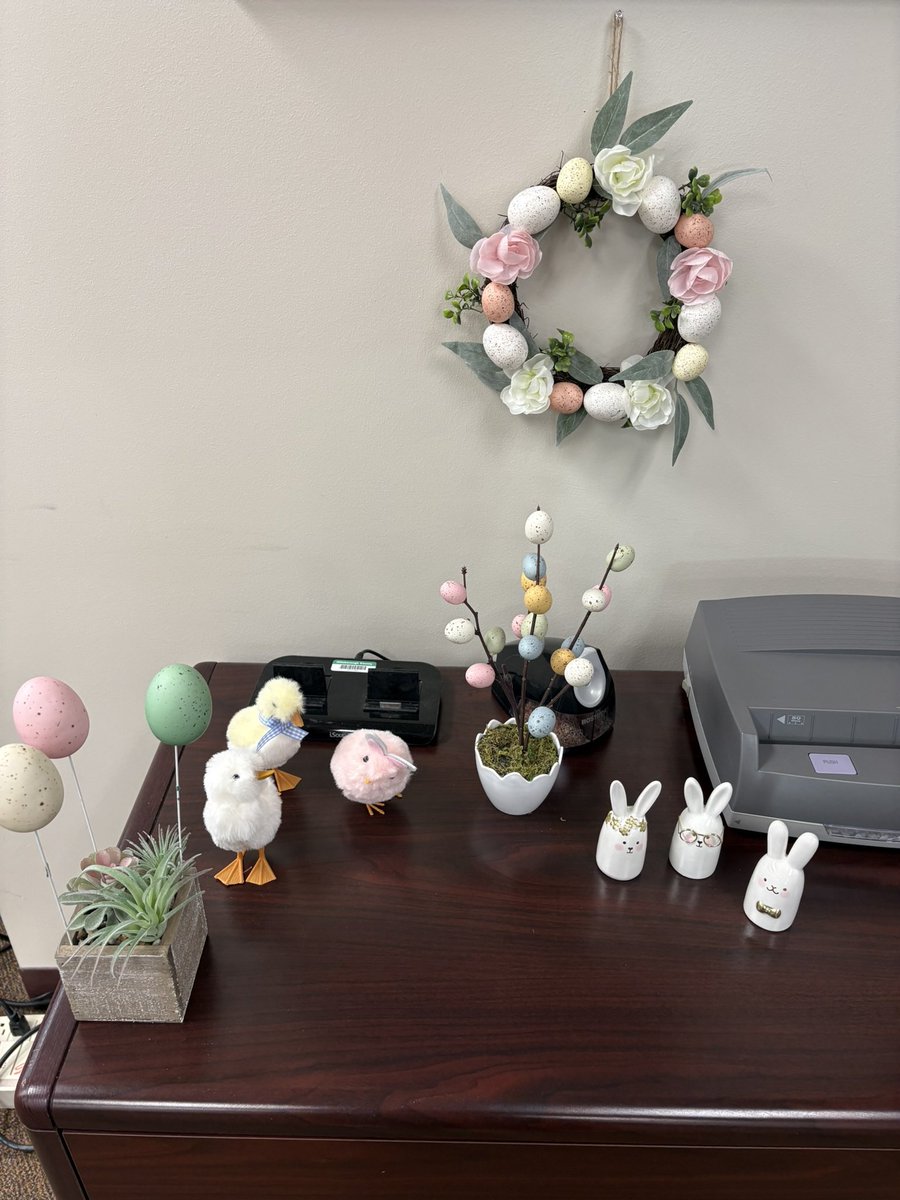 lissete_junco's tweet image. Easter 🐣 #easter #easterdecorations