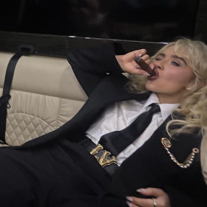 jade🎠 tweet media