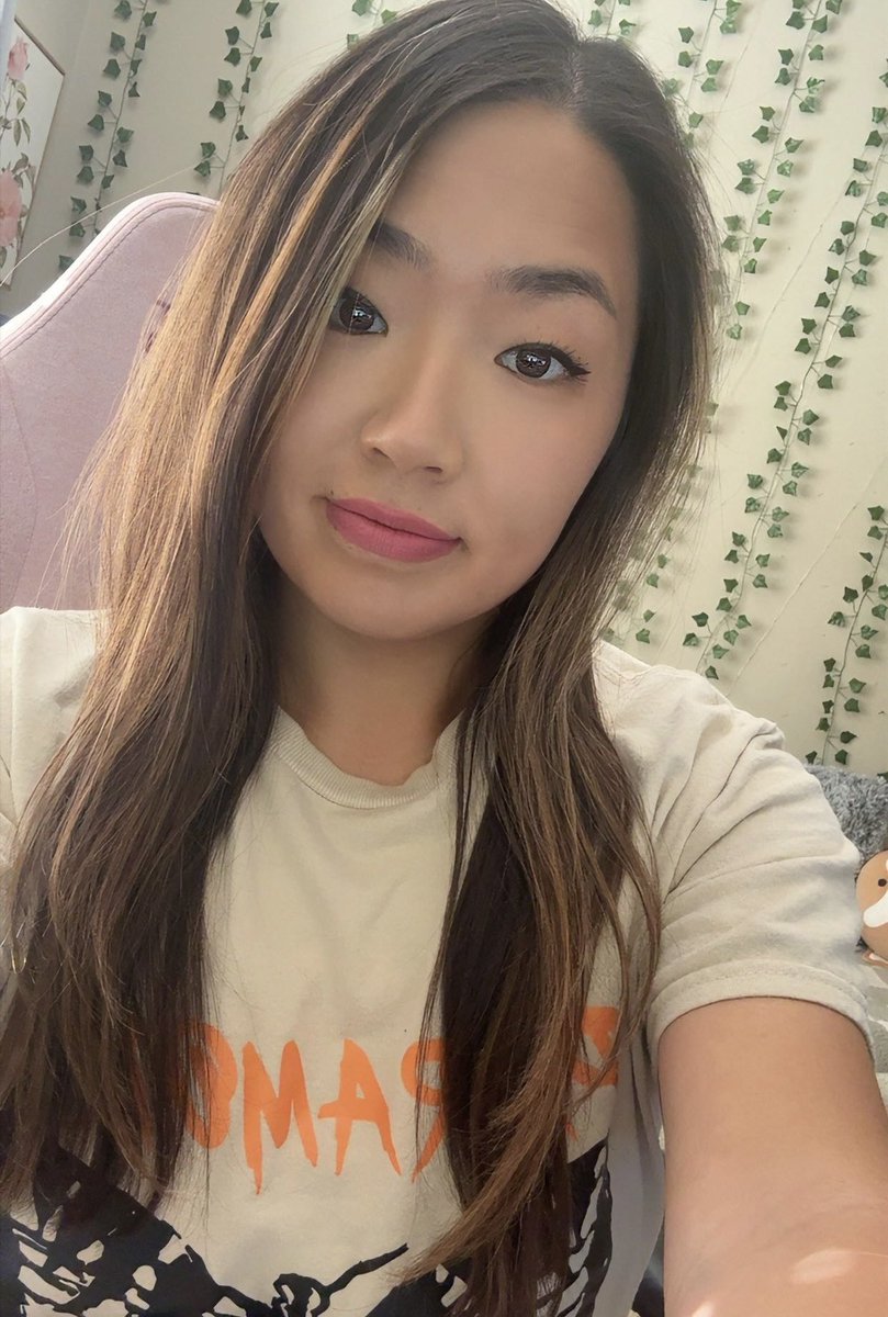 Shellz 💜 tweet media