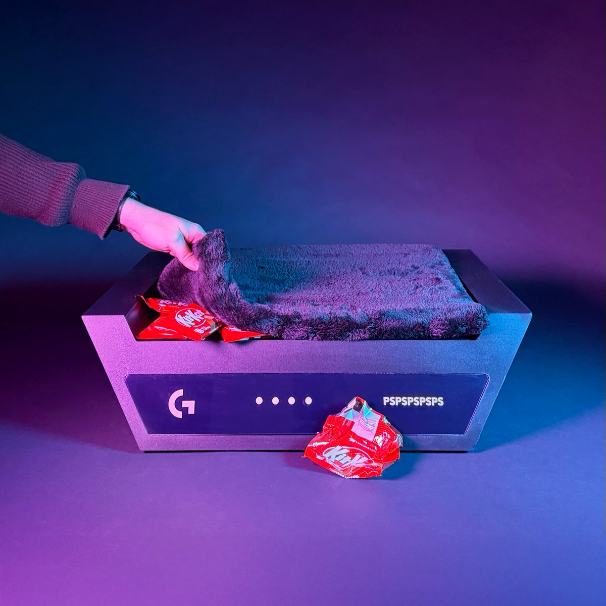 Logitech G tweet media