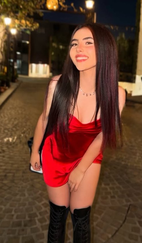 Holly 💜 tweet media