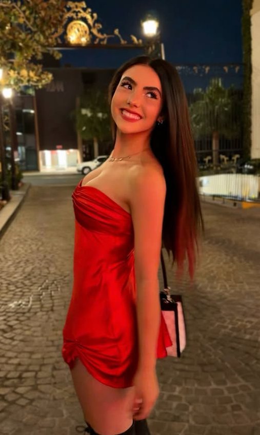 Holly 💜 tweet media