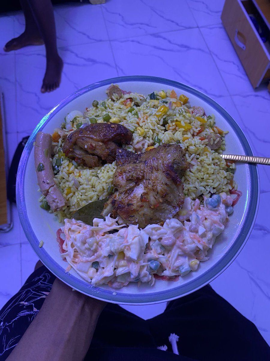 osama ✰ tweet media