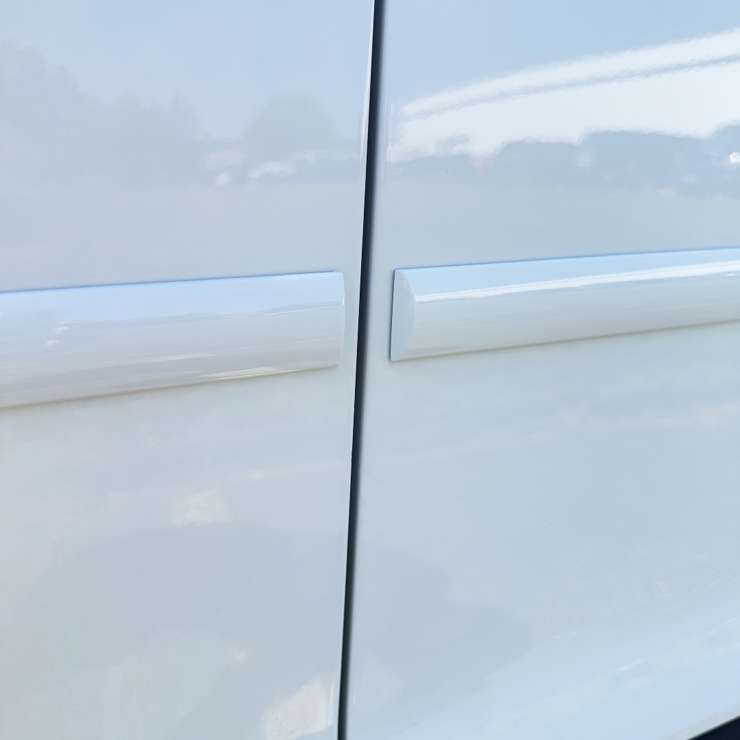 Sportwing's tweet photo. NEW 🔥
Upgrade your 2026+ Jeep Cherokee with Painted to Match Body Side Moldings for a factory look + defense against door dings.
Search Part #: FE-CHER26 on our site - link in bio!
#JeepCherokee #Jeep #CarProtection #JeepLife #JeepNation #SUVLife #CarAccessories #AutoUpgrade https://t.co/nWdh0PMtpE